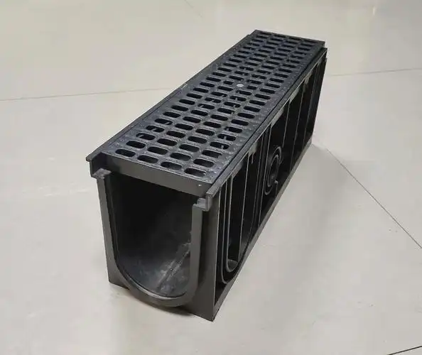 Lưới chắn lá cho máng xối bằng nhôm