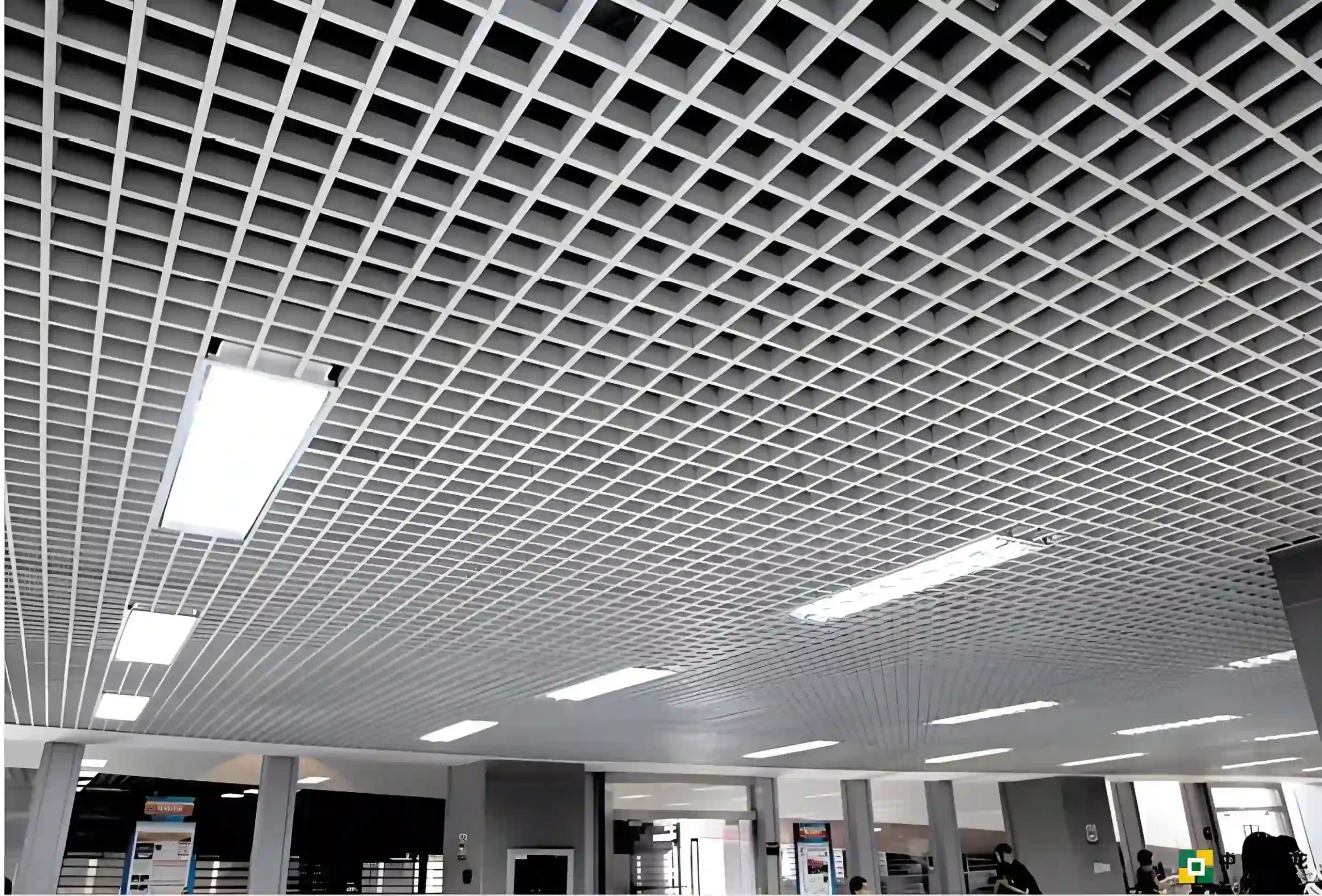 Trần lưới thép khóa ép