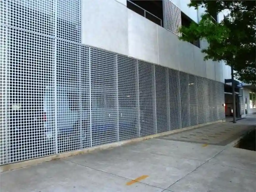 Steel Grating Windows for Light Transmission and Corrosion Resistance