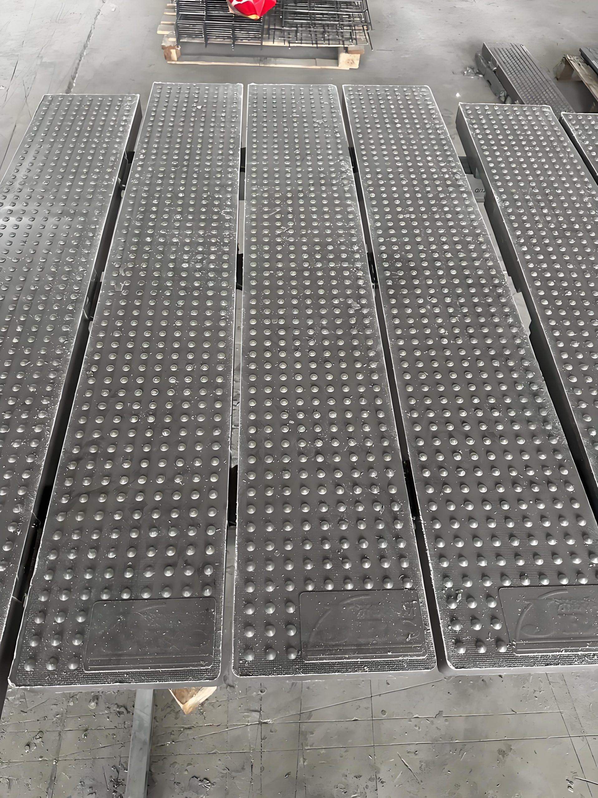 sidewalk trench cover